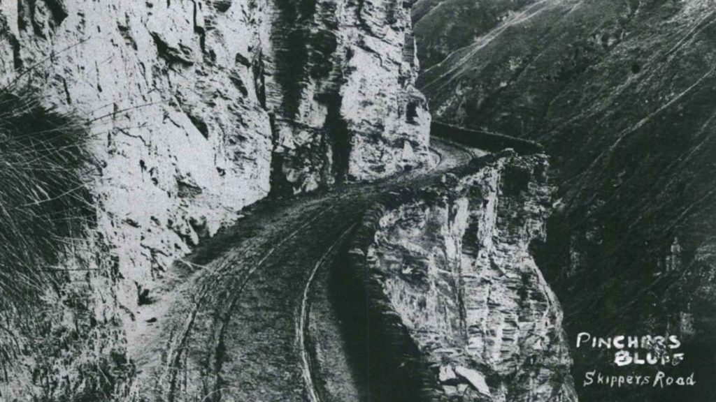 Skippers Canyon road